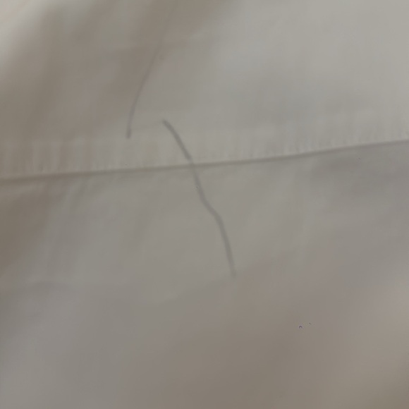 White Sleeveless Spread Collar Button Down Blouse - Picture 6 of 8